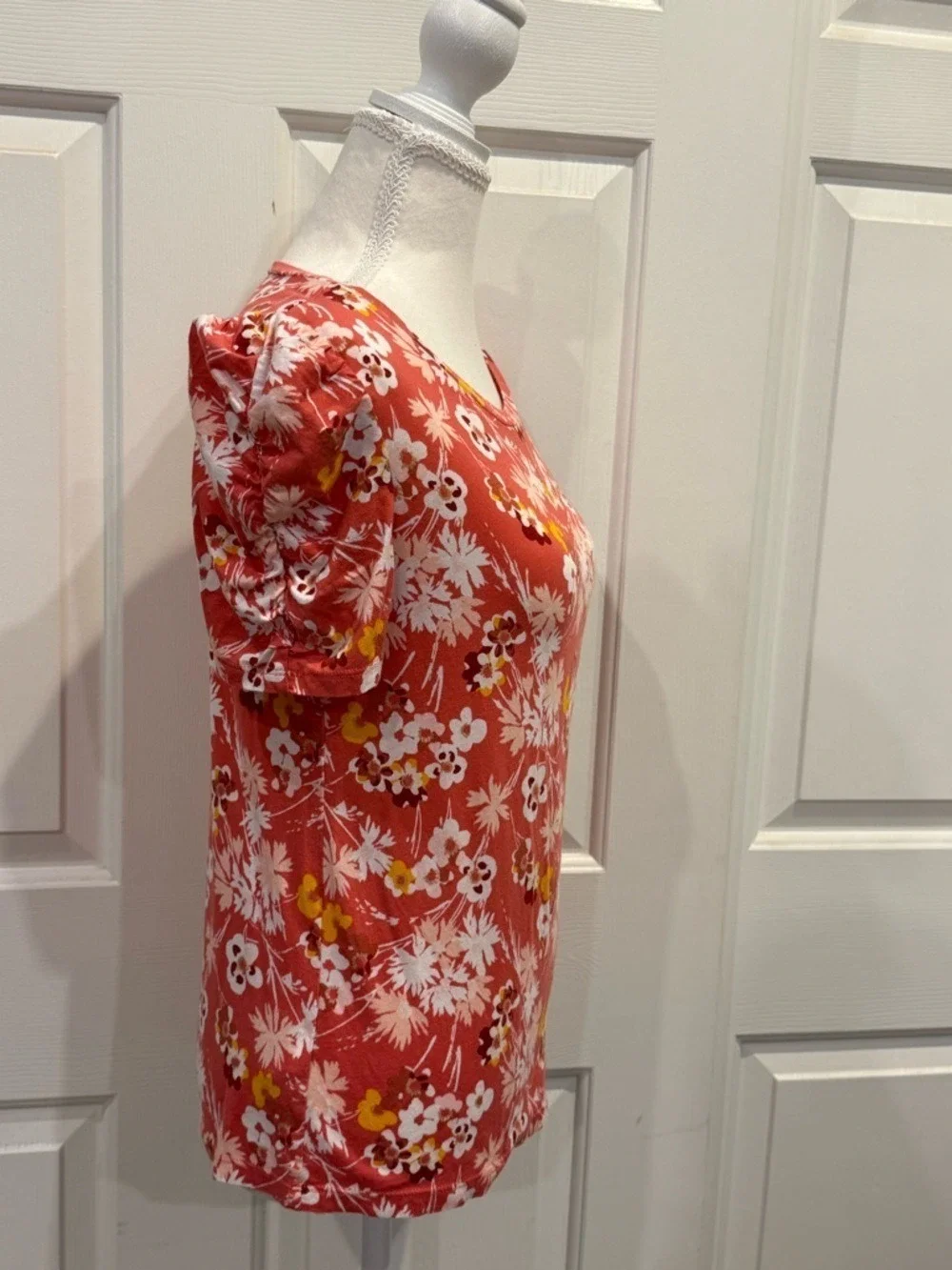LOFT Floral Puff Sleeve Top Coral Blouse Summer Tee Size S